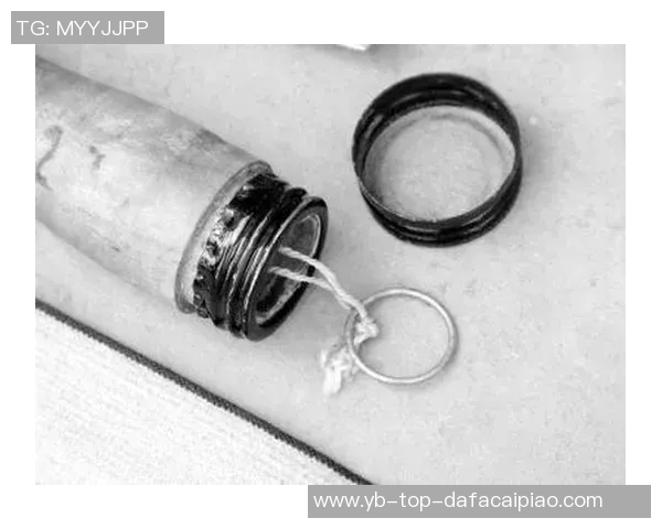 新鹏城手榴弹战术引发混乱三镇防线失误致丢关键进球