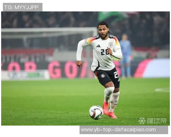 格纳布里缺席拜仁合练出战布鲁日机会渺茫 格纳布里缺席拜仁合练出战布鲁日机会渺茫